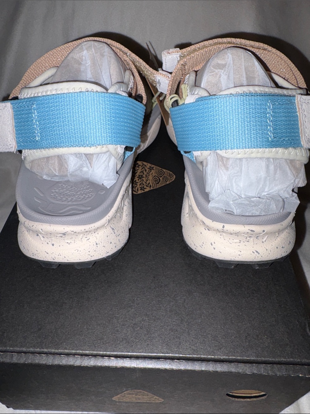 NWT Flower Mountain Nazca 2 Sandal in Light Green - Picture 12 of 16